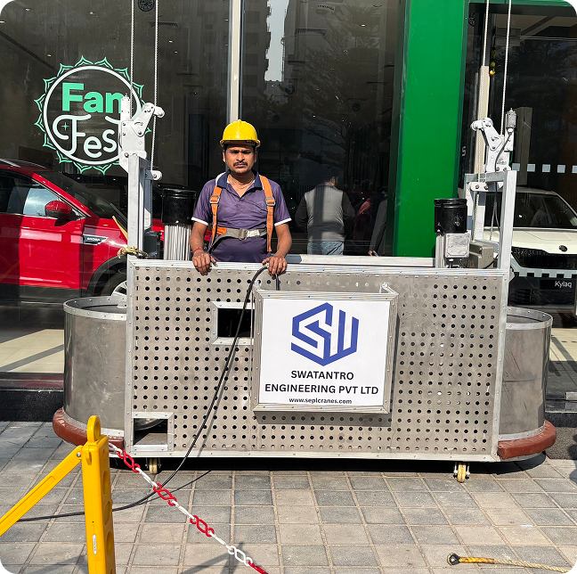 SEPL facade access equipment and operator